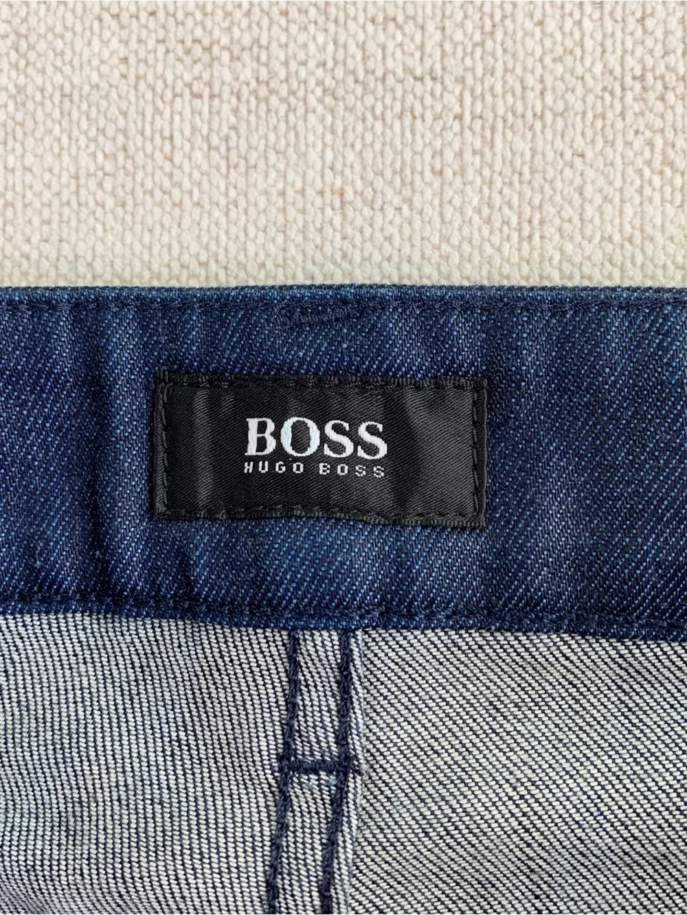 Boss Hugo Boss Men's stretch Slim Straight Jeans - Dark wash size 30x32